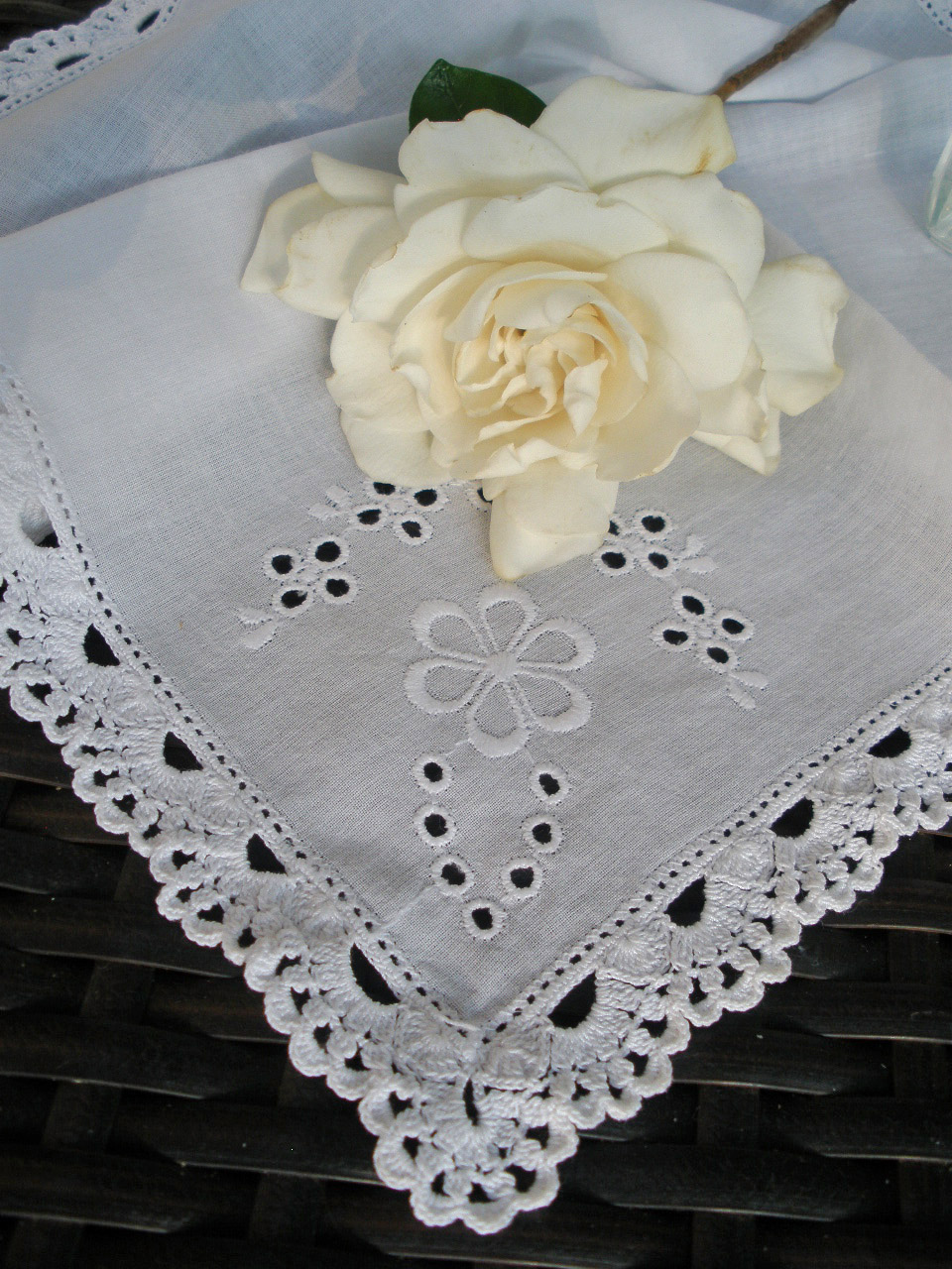 MARIETTE'S BACK TO BASICS {My Lace Crocheted Handkerchief 2}