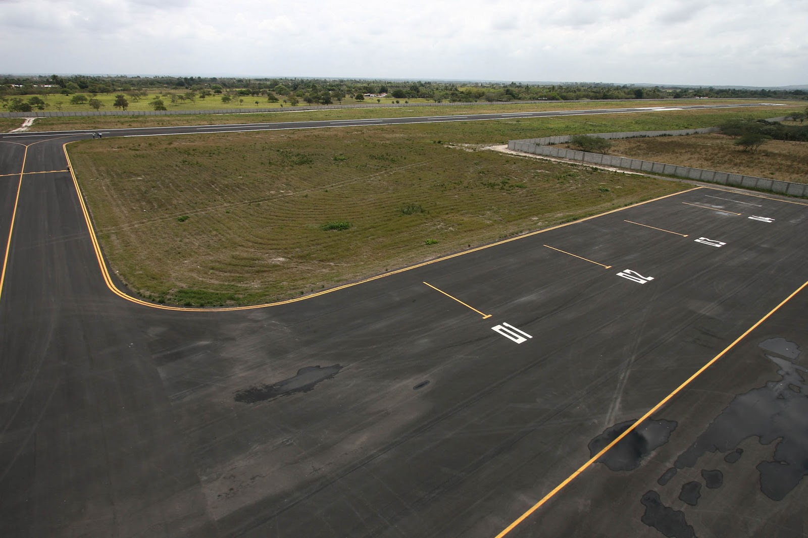 MIOLO BAIANO EM UM ANO O AEROPORTO DE FEIRA DEVE RECEBER VOOS REGULARES...