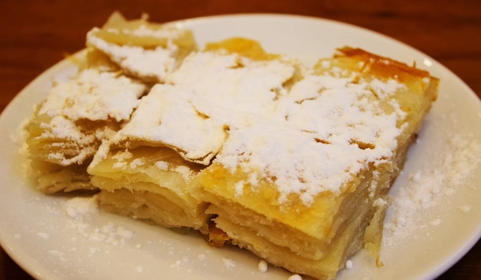 İstanbul Kazan Ben Kepçe Çengelköy Börekçisi/ Çengelköy