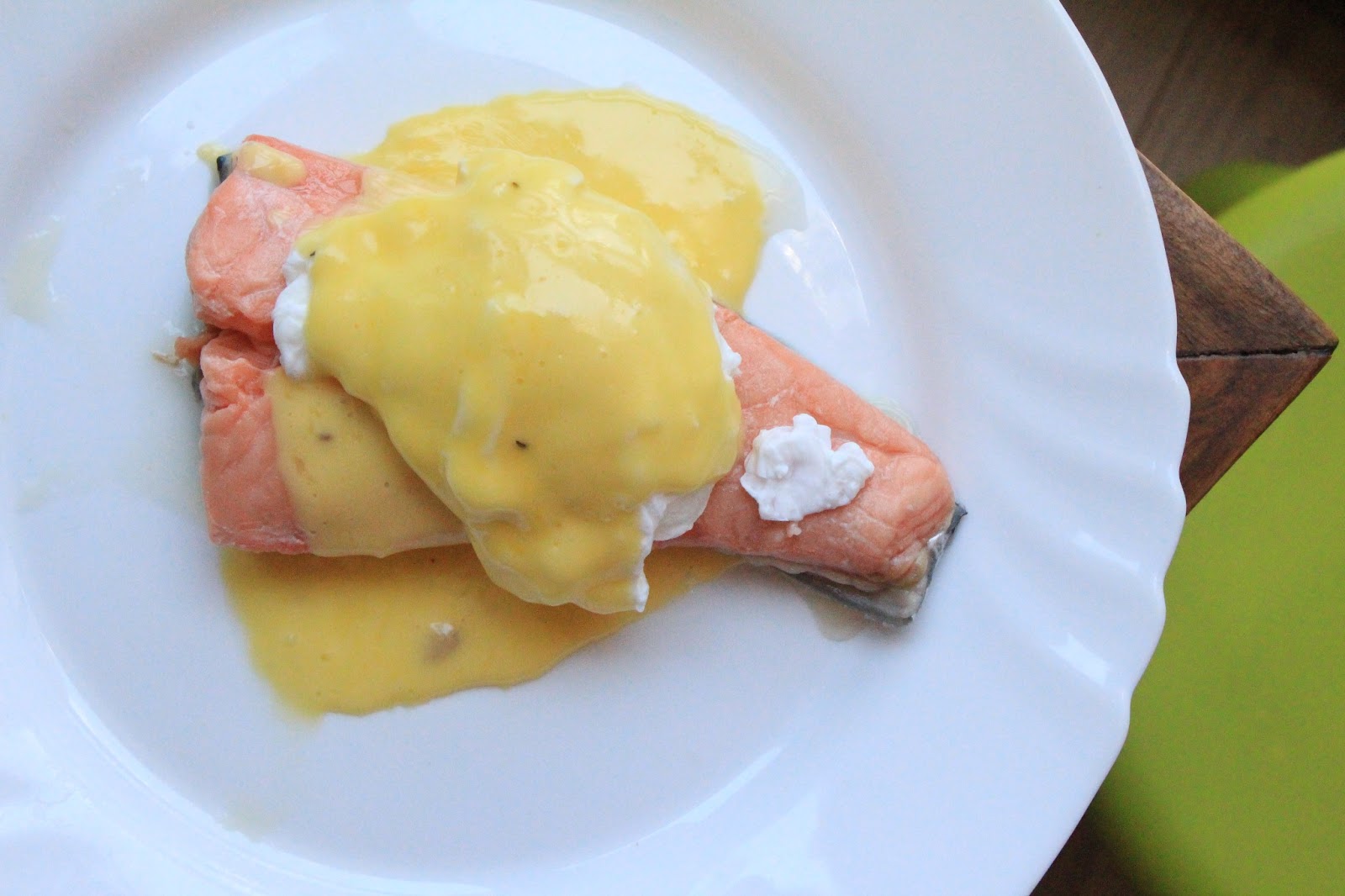 ♥♥Poached Salmon with Runny Egg, Hollandaise Sauce♥♥ Mysisterzfantacy