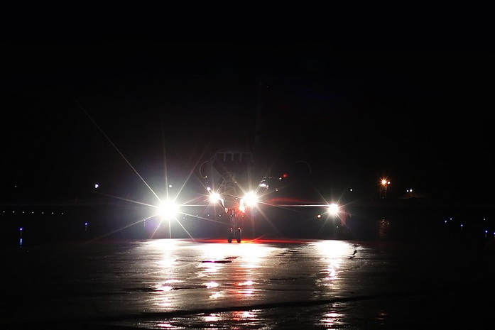 Картинки по запросу фары у самолета ту-154