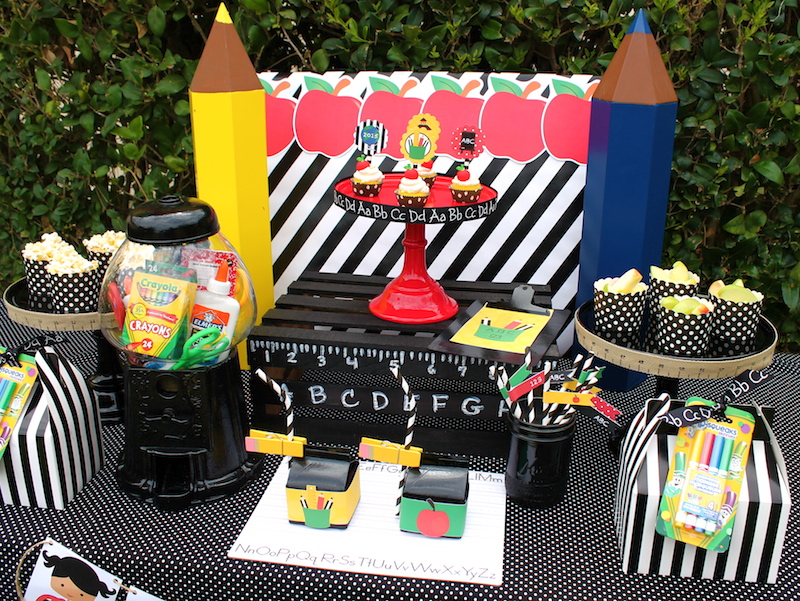 Back To School Party Ideas + FREE printables! LAURA'S little PARTY