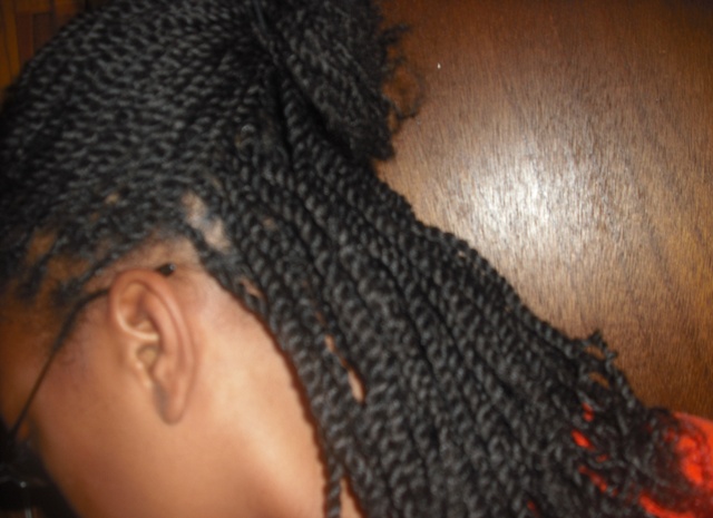 Thin Kinky Twists
