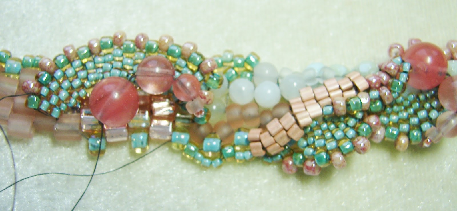 BEADS AND MORE BEADS.... FREEFORM CHALLENGE REVEAL