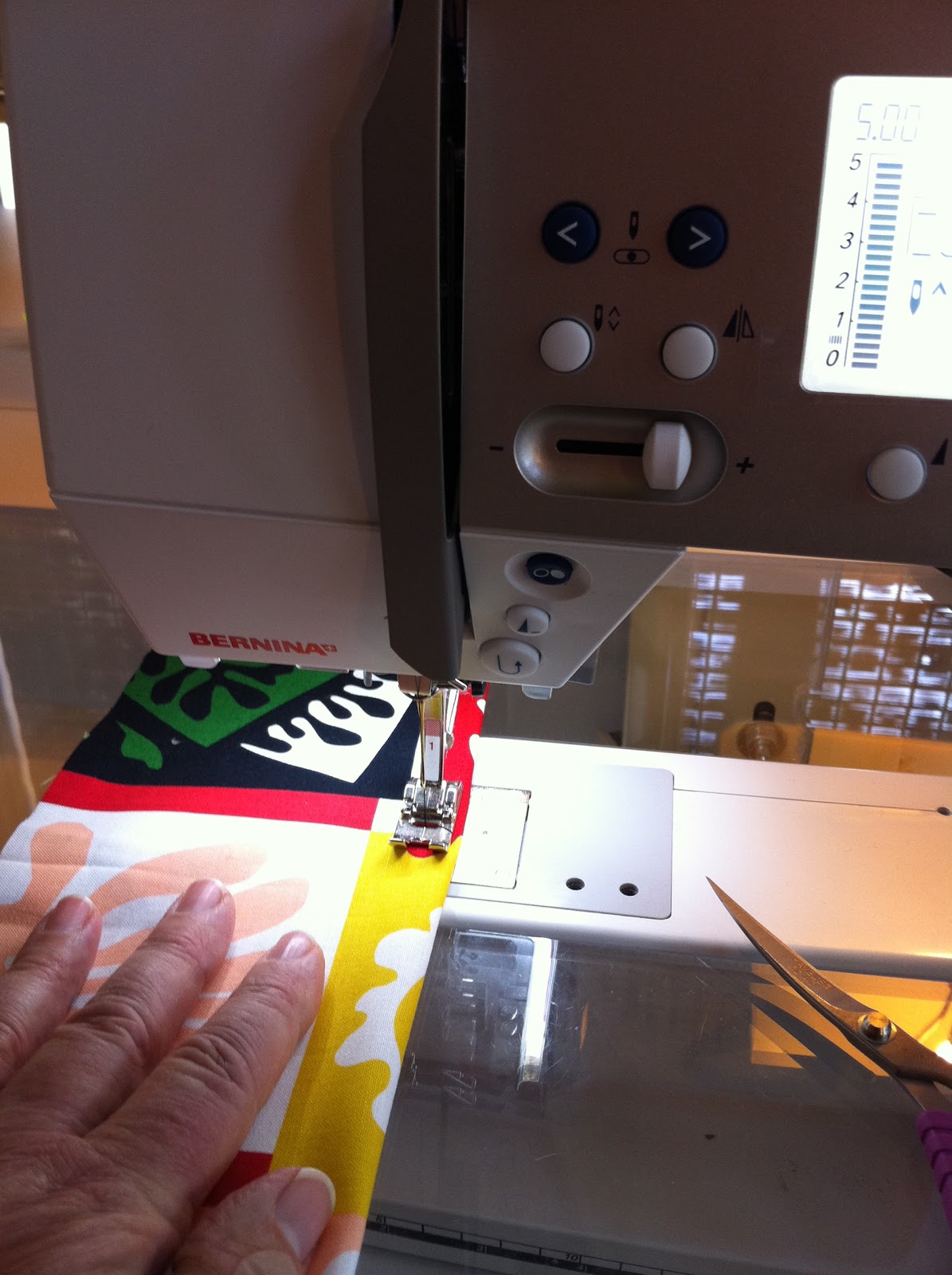 Leslie Tucker Jenison Quilt "Sleeveology" (or, how to make a hanging