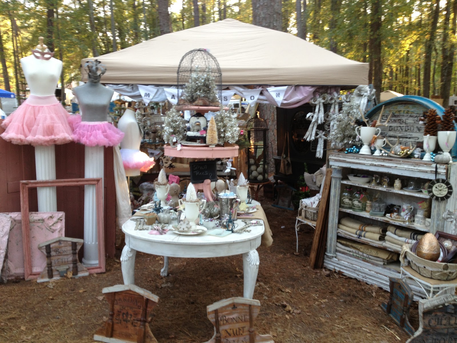 The Dove Cote Brocante Country Living Show at Stone Mountain
