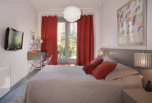 Modern Bedroom with Lighitng Ideas