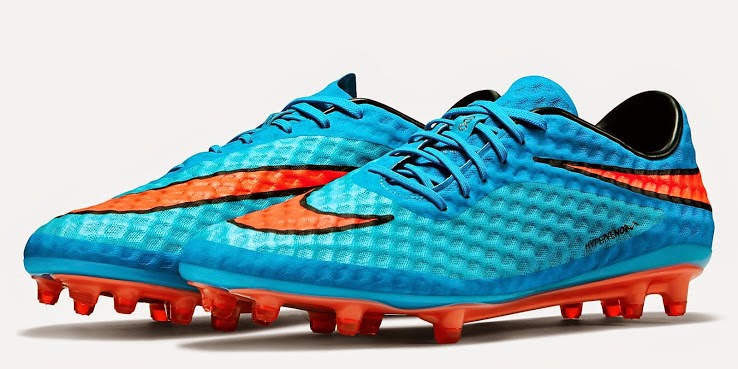 Shoe Cleats: Nike Hypervenom Phantom
