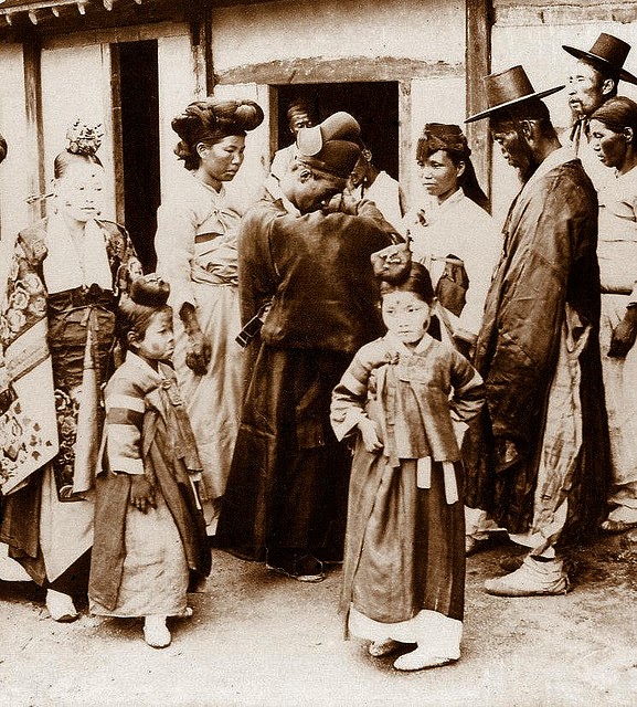 Vintage Pictures of Daily Life in Korea from the 1900s vintage everyday