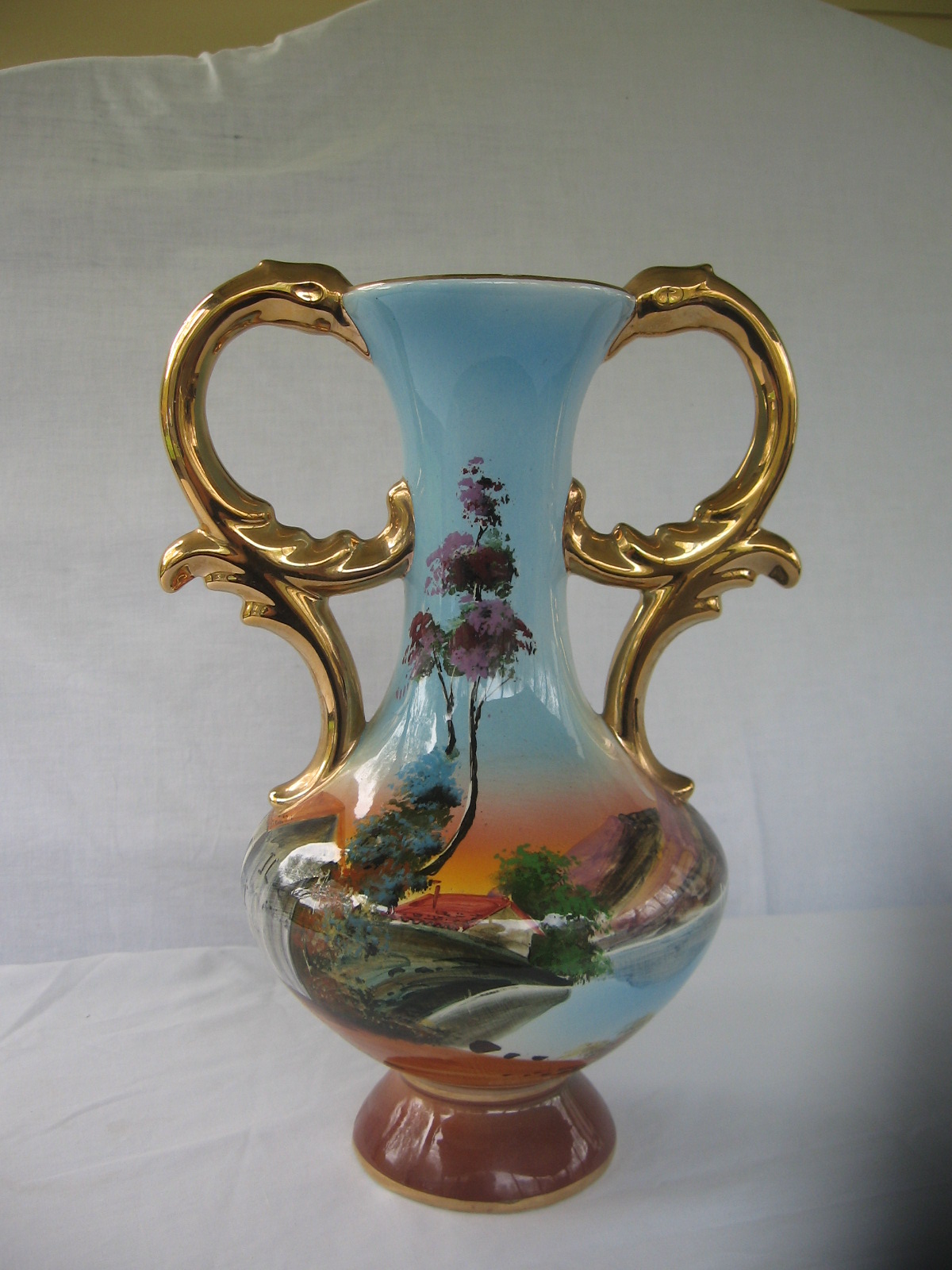 New England Treasure Seekers Beautiful Portuguese Vase