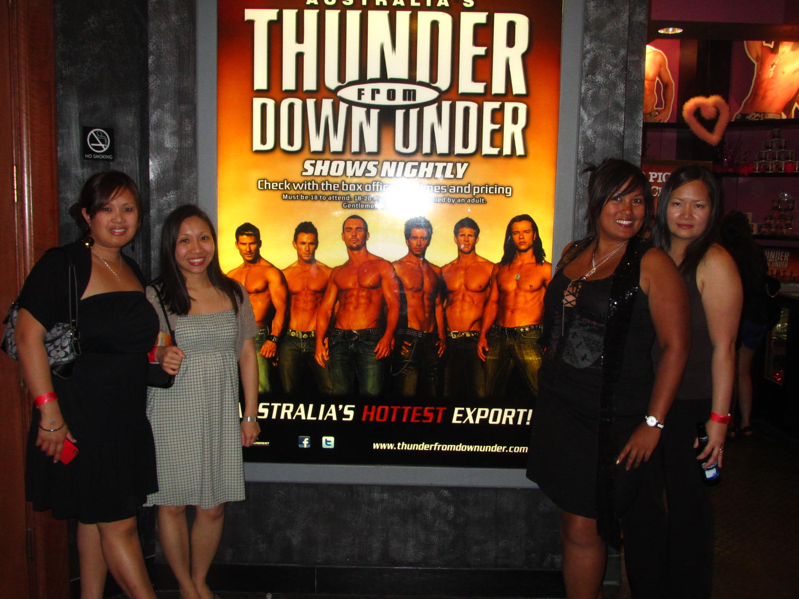 Global Fashionista: Las Vegas: Part 2 with my high school friends and
