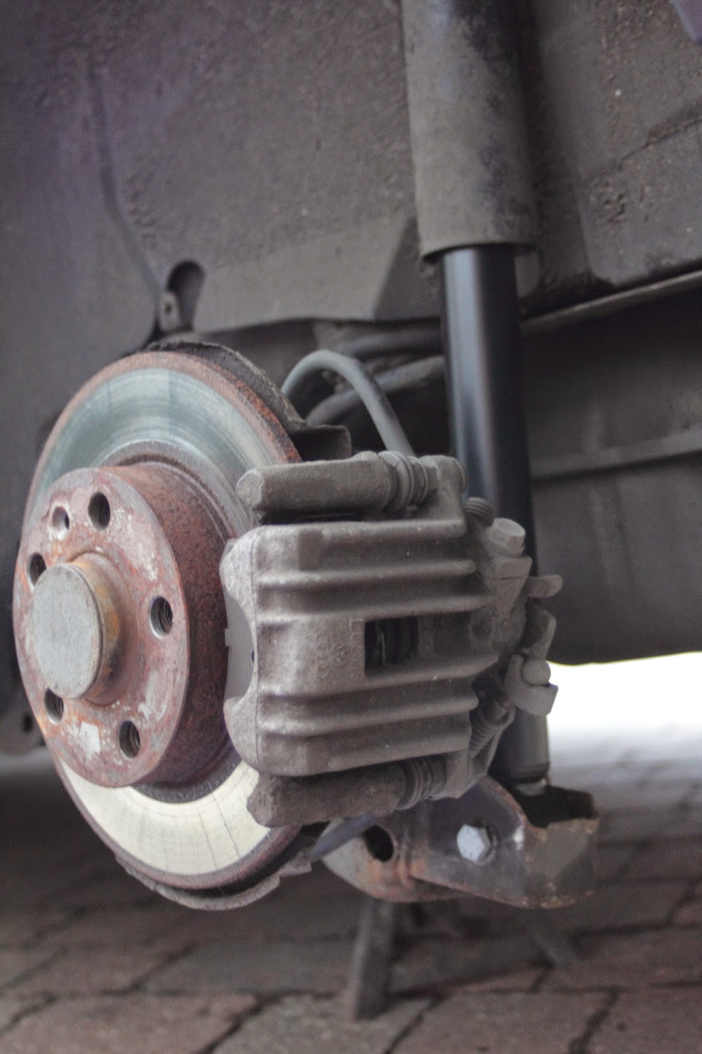 VW Golf Mk4 TDI Diesels Advice, Tips and Reviews Replacing Rear Shock