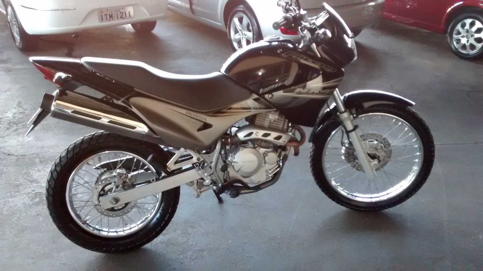 Vendo moto honda falcon nx 400 $45000 pesos excelente 