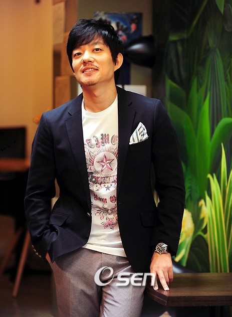 Lee+Bum+Soo+-+artistsfromasia%255Bdot%25