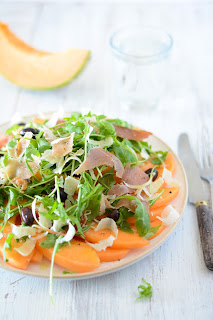 Salade de melon, jambon de pays et parmesan