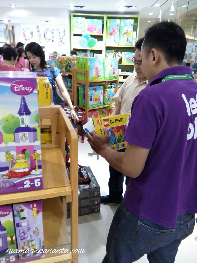 Early Learning Centre, Penyedia Mainan Anak sesuai Perkembangan Anak