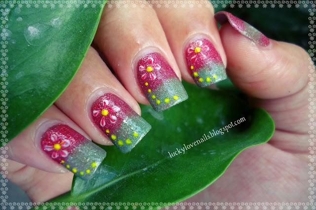 LuckyLoveNails: Ombre Christmas Nails