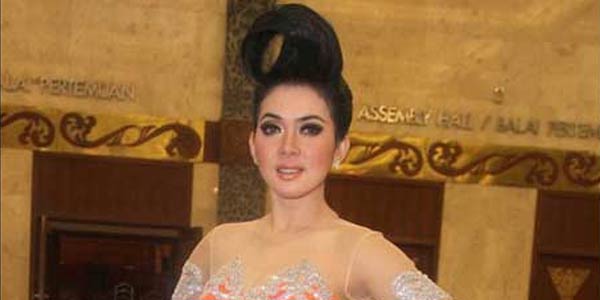 gaya rambut syahrini