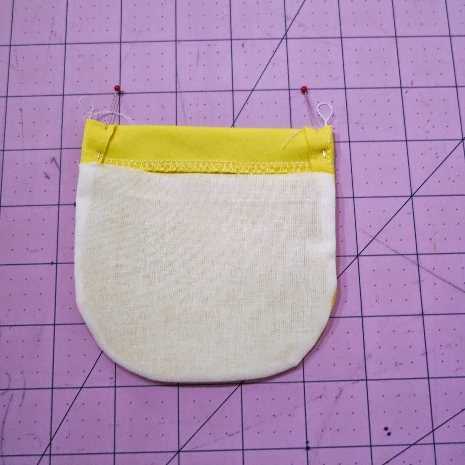 Lily Sage & Co Making neatly curved patch pockets with interfacing
