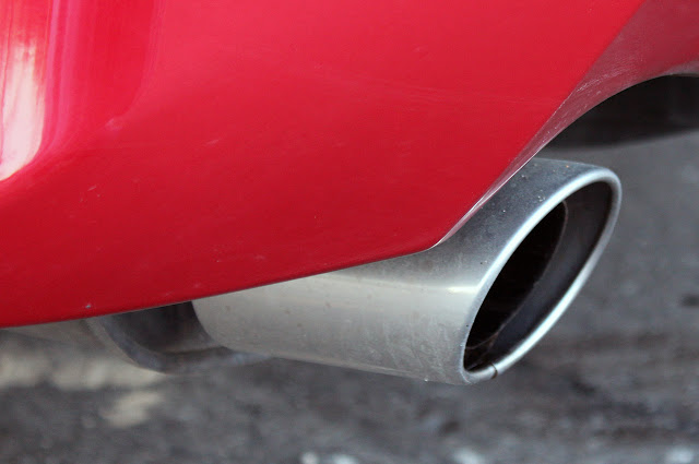 выхлопная труба Toyota Camry SE V6 2012