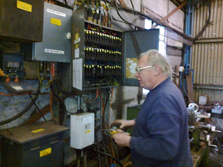 John fault finding on the 110v in the workshop