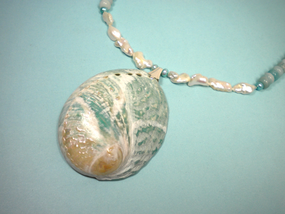 Del's Shells Seashell Statement Necklaces