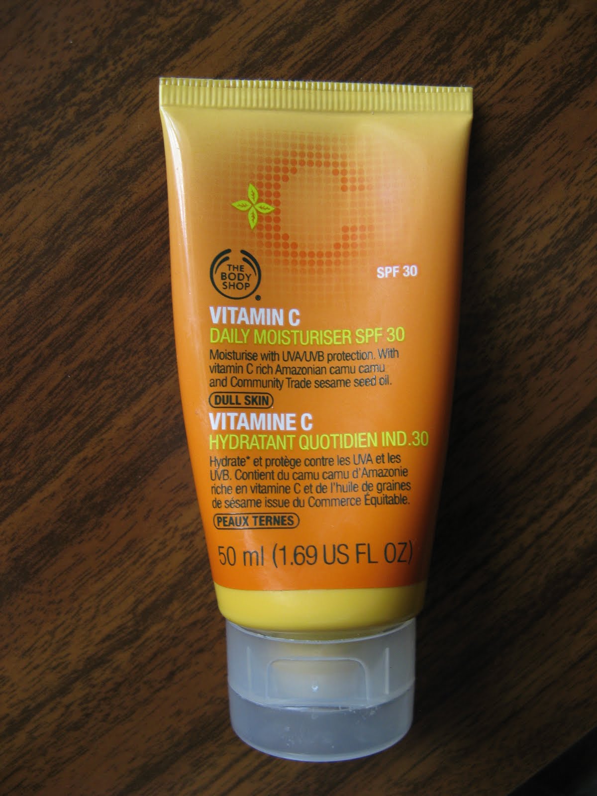 Body Shop Mania Vitamin C Daily Moisturizer SPF 30