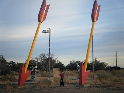 Twin arrows