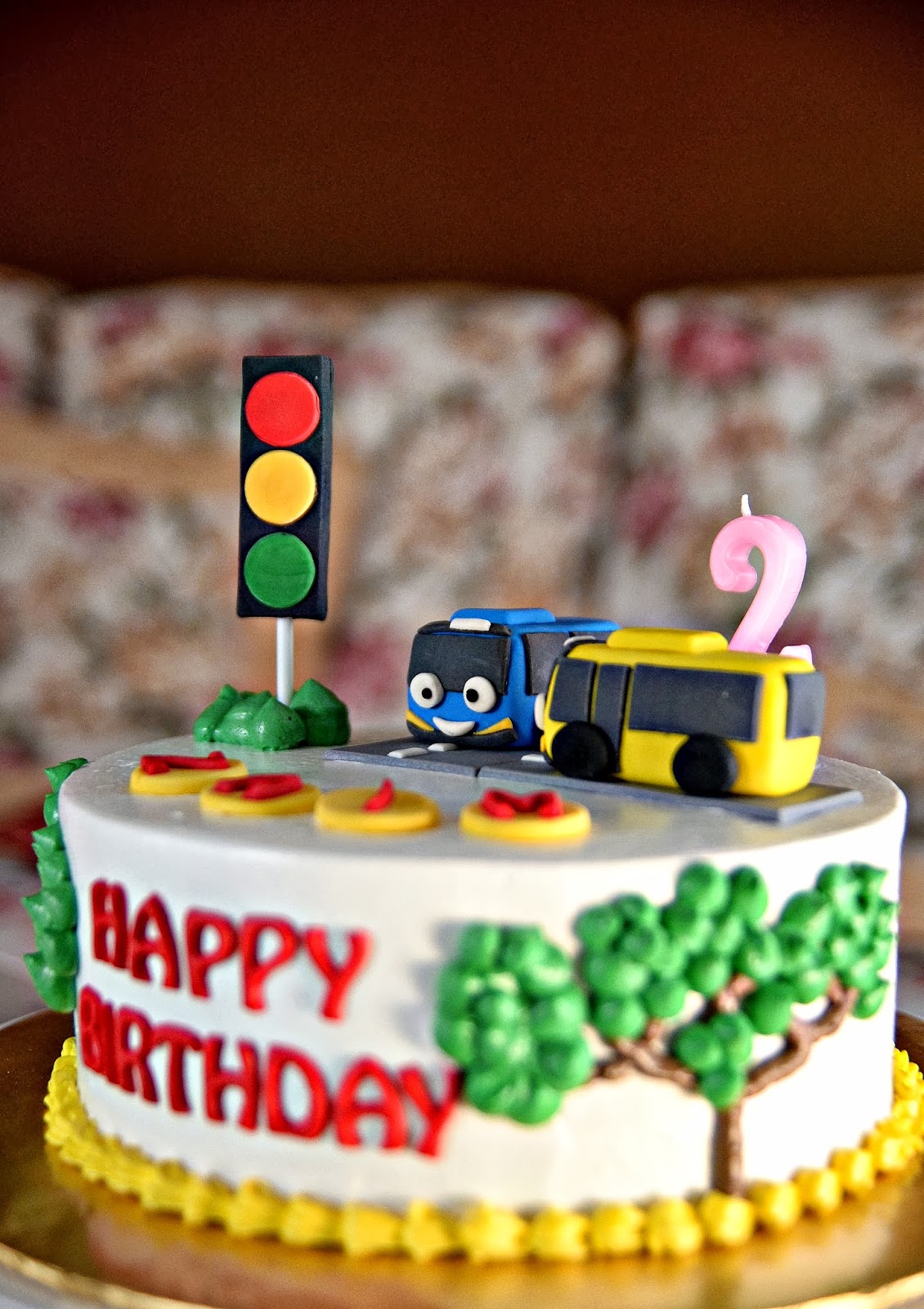 JUZCAKES Tayo Figurine Cake