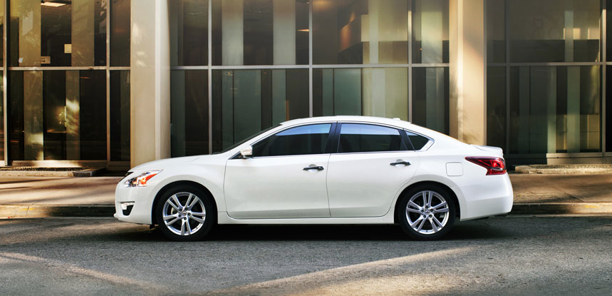 auto sales chart Canada midsize car sales chart June 2014