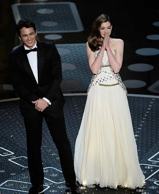 Anne Hathaway Oscar 2011 Anne Hathaway Oscar 2011