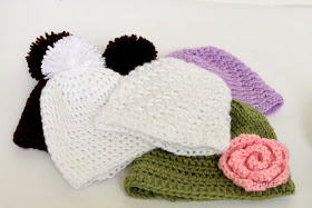 Turn your boy newborn hats into girl newborn hats with this quick tip from Make It Handmade 