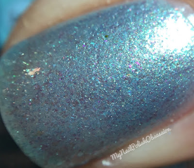 Nail Hoot Seasons; Winters Kiss Nail Hoot Seasons; Winters Kiss