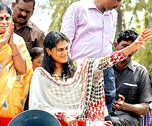 Sharmila turns Star Campaigner for YSRC