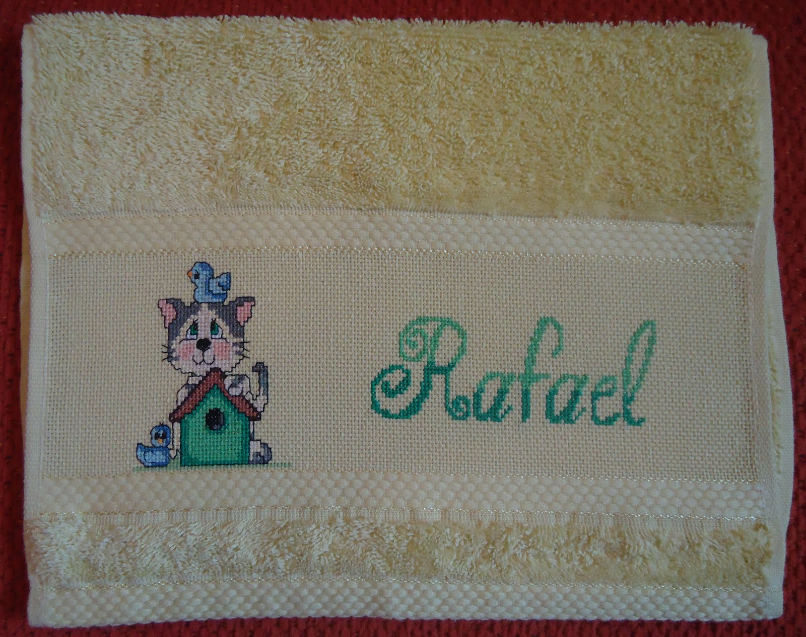 Juliane Behling - Bordados sob Encomenda!: Toalha Visita Verde com Nome