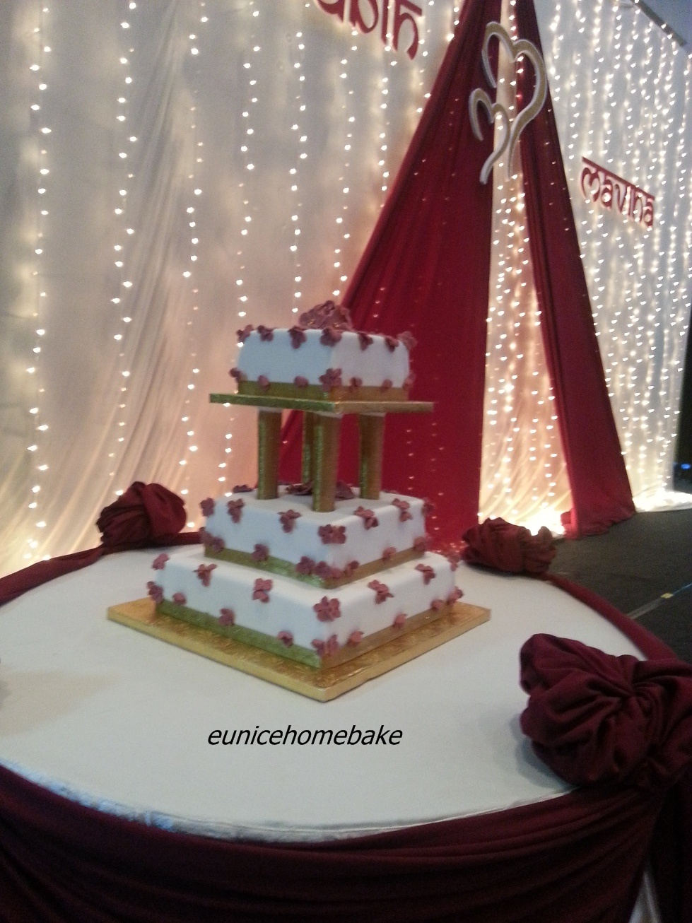 eunice home bake klang 3 tiers wedding cake maroon and gold themed