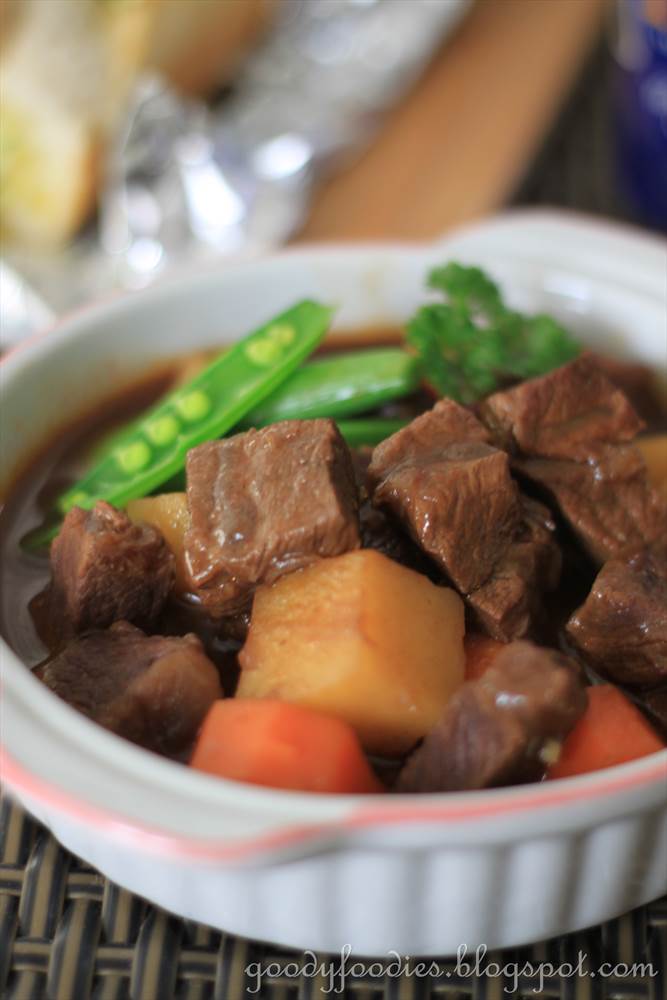 GoodyFoodies Recipe Beef Stew with Beer and Paprika (Ree Drummond)