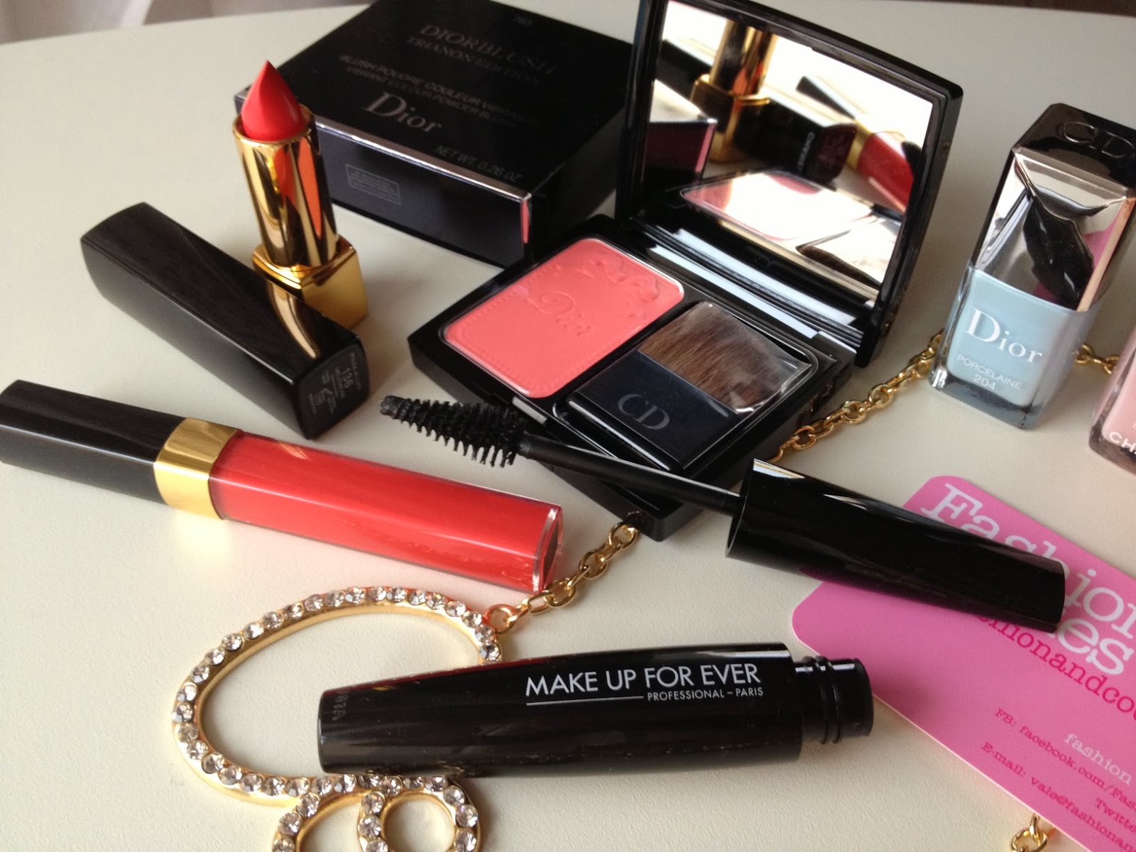 Dior Trianon Collection Spring 2014, Diorblush 763 corail bagatelle, Dior porcelain 204, Chanel rouge allure Melodieuse, Chanel lipgloss Sonate, Fashion and Cookies