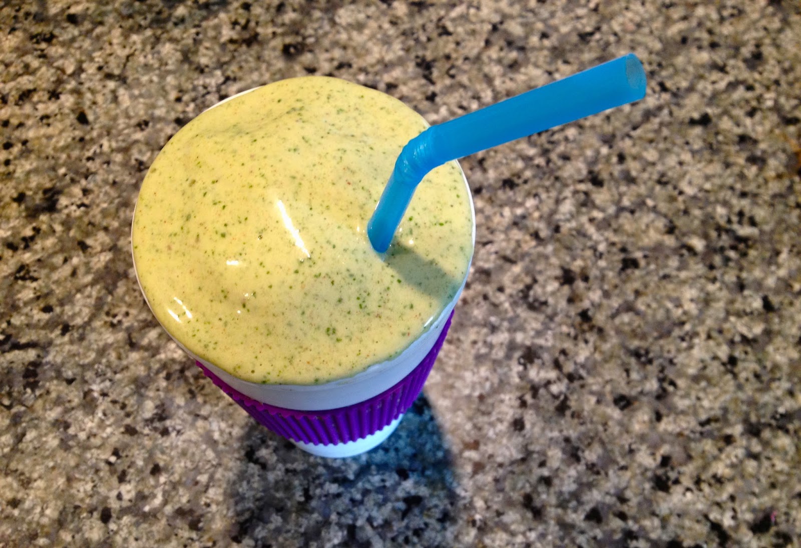 Spinach, Banana and Almond Smoothie