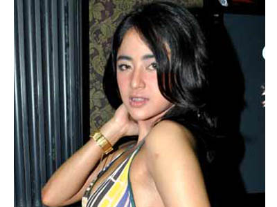Dewi persik Ingin polda metro jaya minta maaf - Justin Bieber And