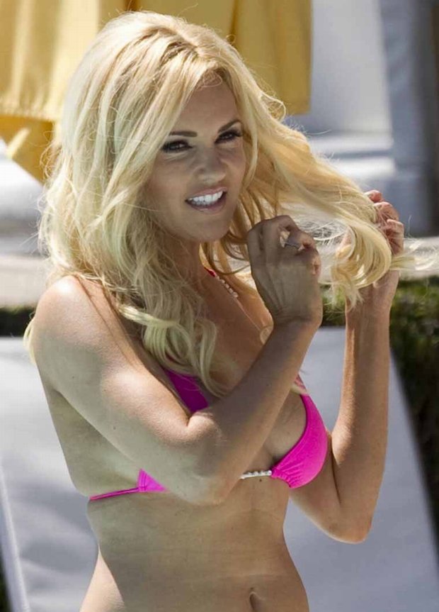 Bridget Marquardt Gets Into Pink And Working Out.