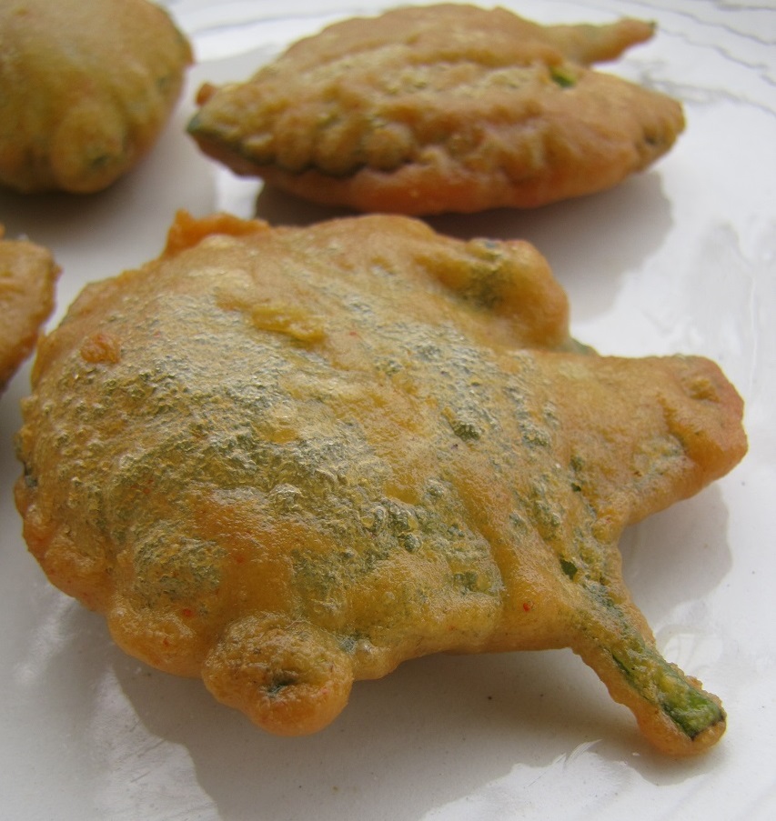 Super Yummy Recipes Fresh Ajwain / Carom Leaves Fritters