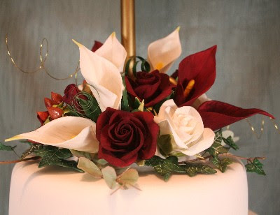 Wedding Cakes With Roses And Calla Lilies