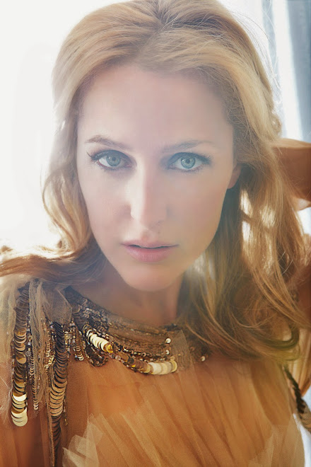 Actress Gillian Anderson