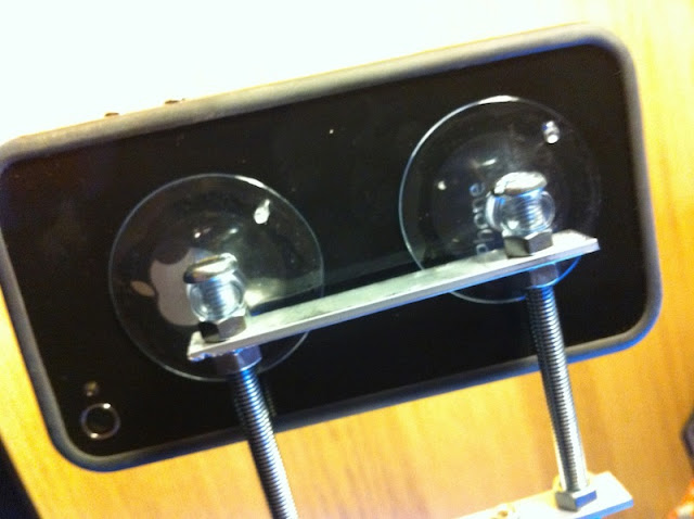 iPhone 4 Camera Mount from Ikea Desk Lamp