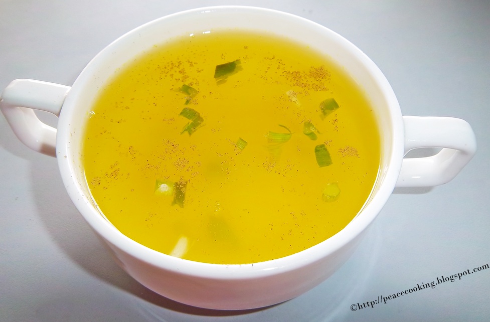 TIPS FOR DELICIOUS AND HEALTHY COOKING Hearty Chicken Clear Soup