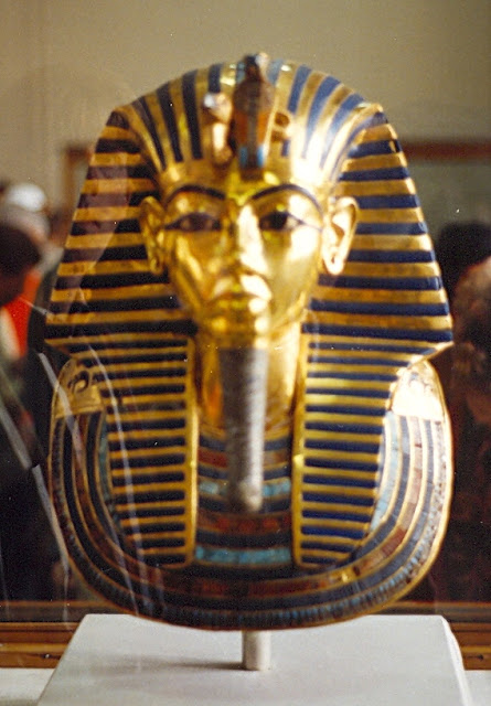 La Maschera D Oro Di Tutankhamon