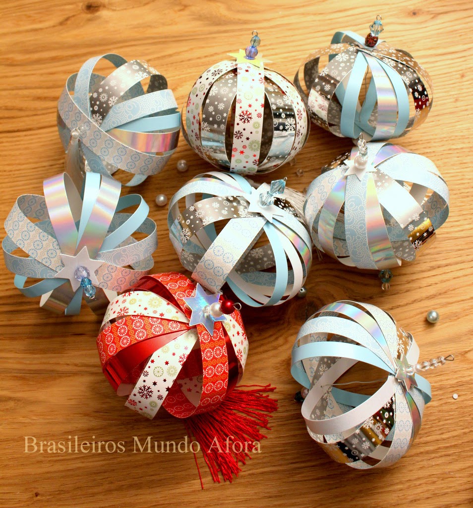 Uma bola de Natal de papel – fácil de fazer e linda – Brasileiros Mundo  Afora