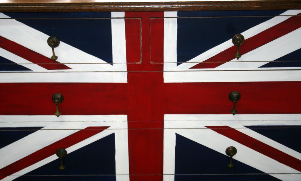 Lilyfield Life Union Jack Dresser