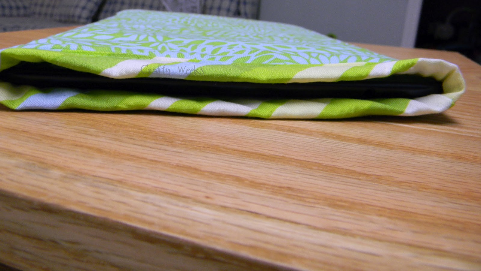 Crafty Weeks DIY Tablet Sleeve